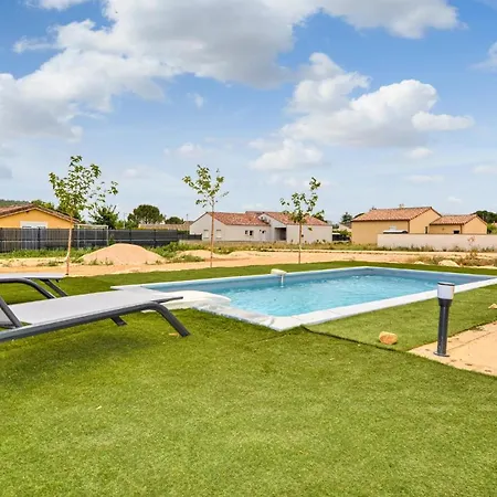 Holiday home 2 Bedroom Stunning In Vallon-pont-darc Vallon-Pont-d'Arc
